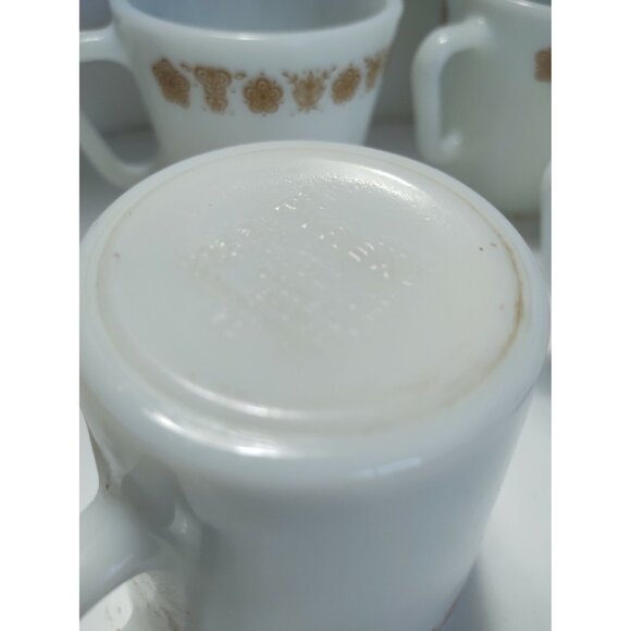Vintage Pyrex D-Handle Butterfly Pattern Milk Glass Mugs Set of 4 - Picture 7 of 11